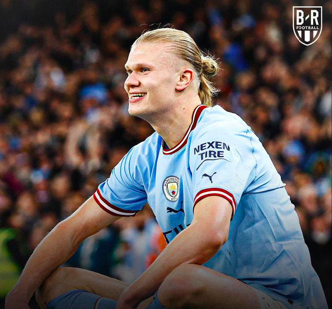 记者：利雅得新月已向巴萨提议将莱万加入坎塞洛的交易