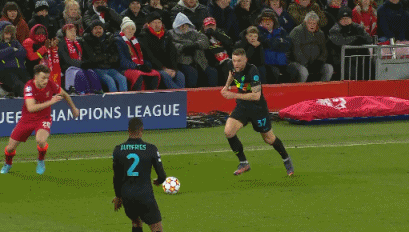 综合体育深度报道 聚焦赛事背后的故事