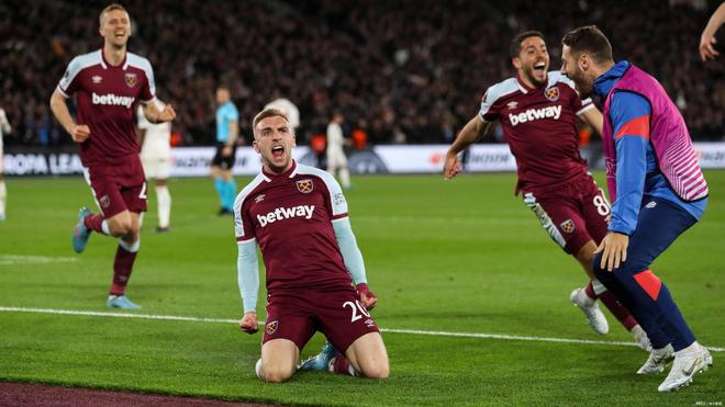 年赚14亿的国民级爆款，终于进军小游戏赛道 ｜ 休闲新游周报