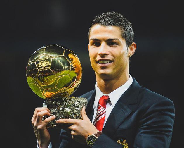 新疆男篮惜败辽宁，伊福独得21分难救主，格兰教练遗憾难掩