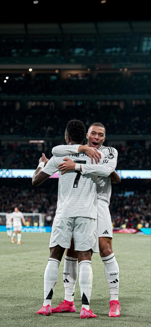 布朗25+8+7 凯尔特人三杀猛龙